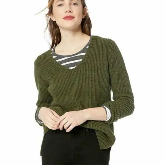 Olive Green J. Crew Knit Cozy Fall Sweater - Picture 1 of 8